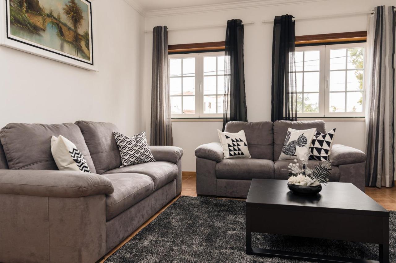דירות אובידוס Casa Do Melro מראה חיצוני תמונה
